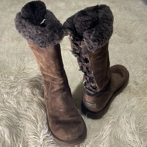 Ugg Boots women’s tall boots 7 brown Sherpa sheepskin 12”